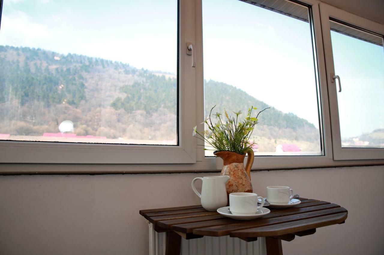 Cozy Apartment In Braşov Exterior foto
